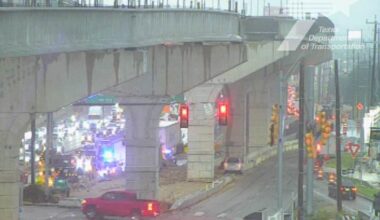 Crashes spark delays for San Antonio drivers amid flooding
