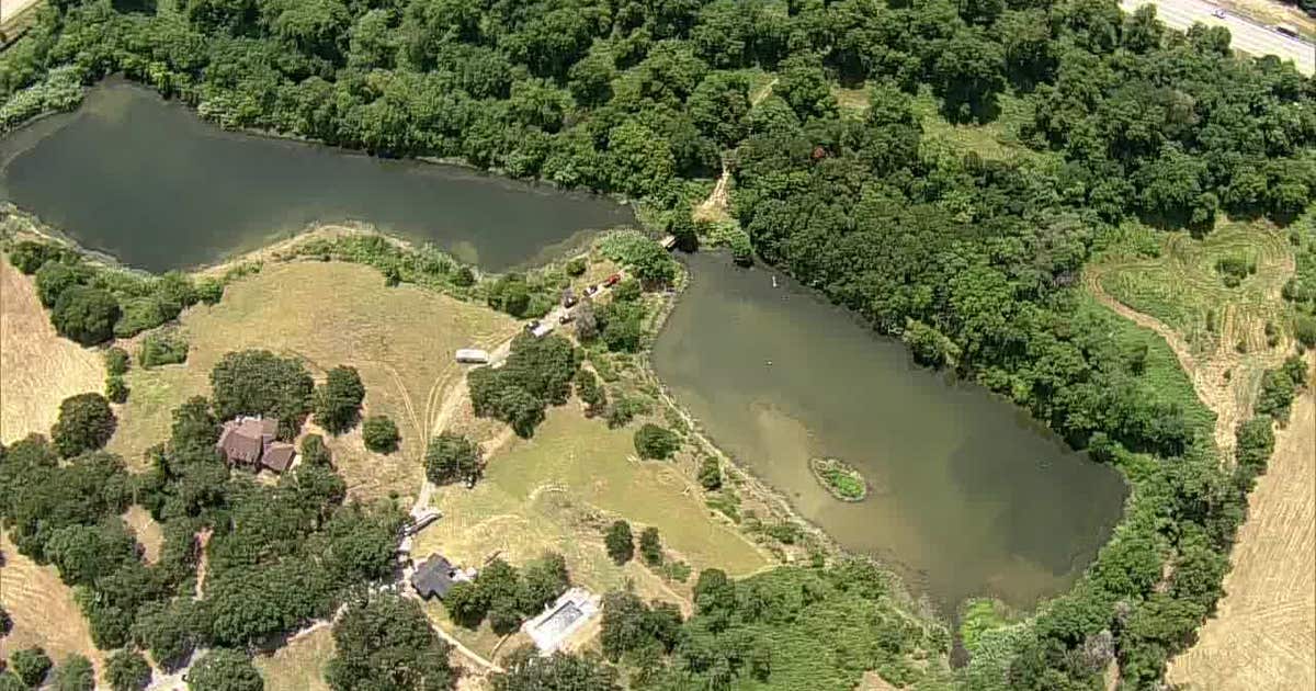 Two dead after kayak capsizes in private Fort Worth pond