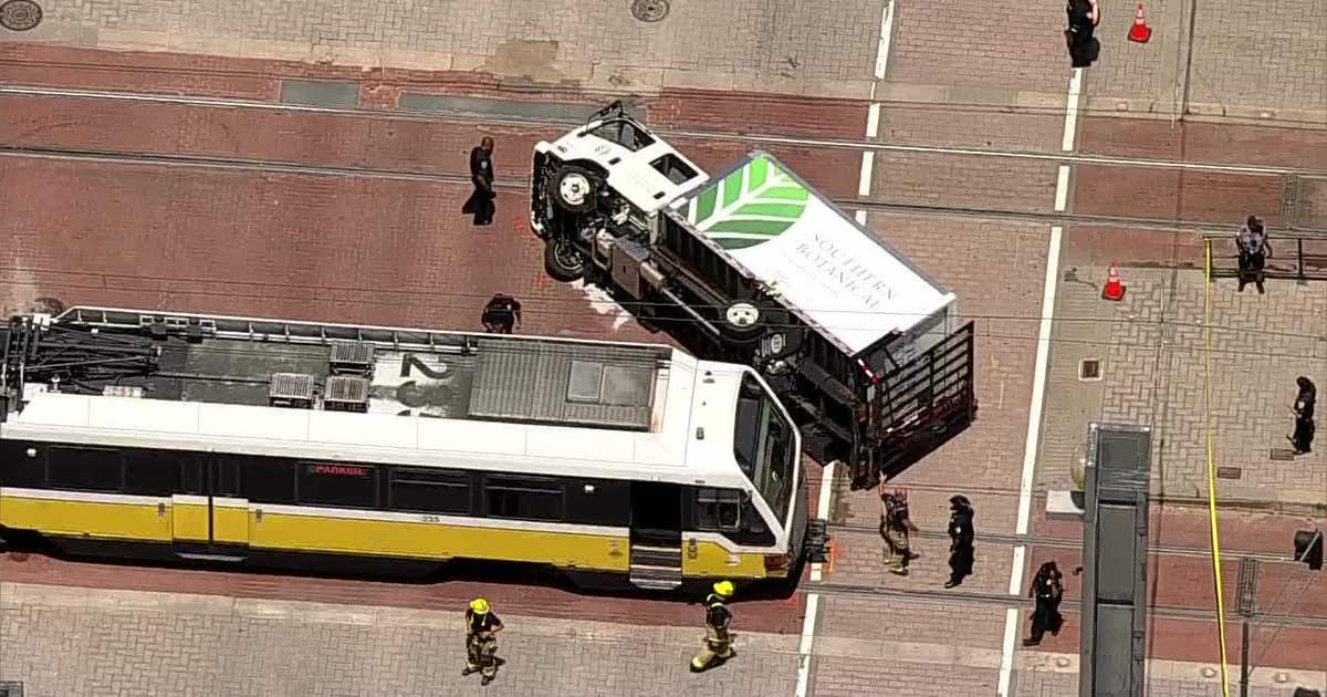 DART train crash with box truck disrupts downtown Dallas rail service