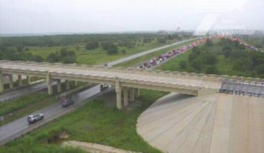 U.S. 90 crash near San Antonio closes eastbound lanes