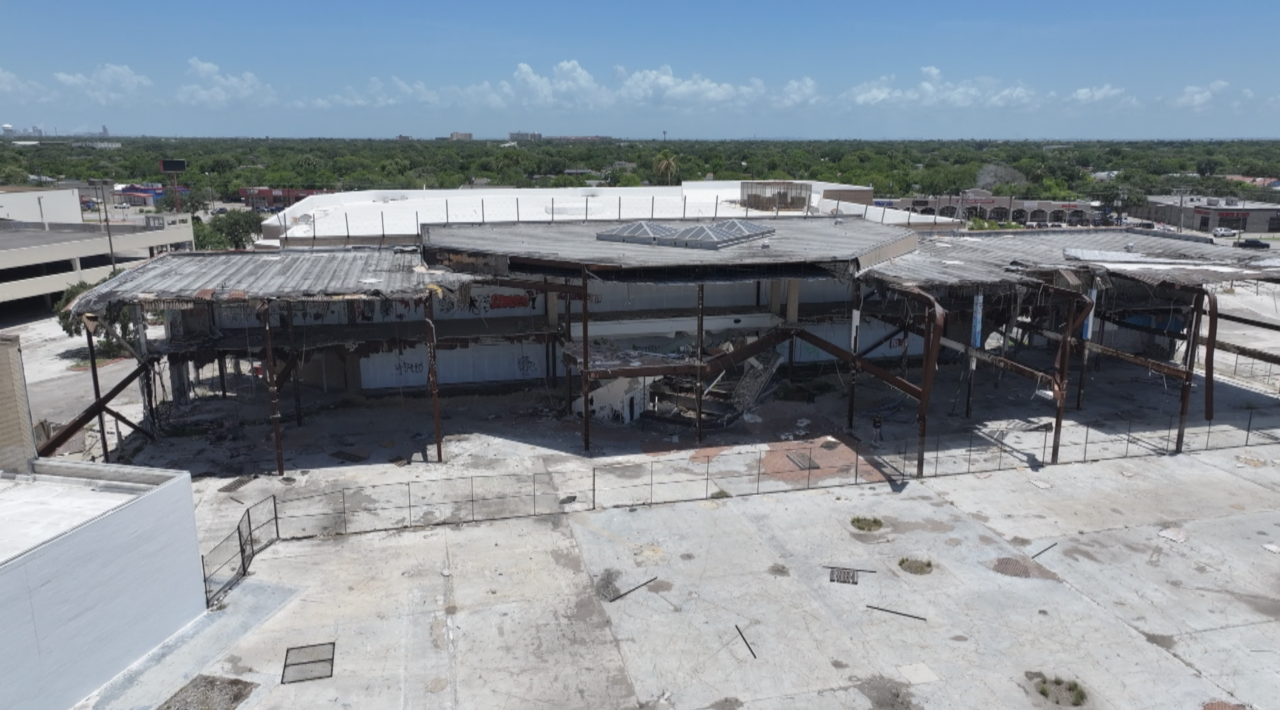 SUNRISE MALL DRONE