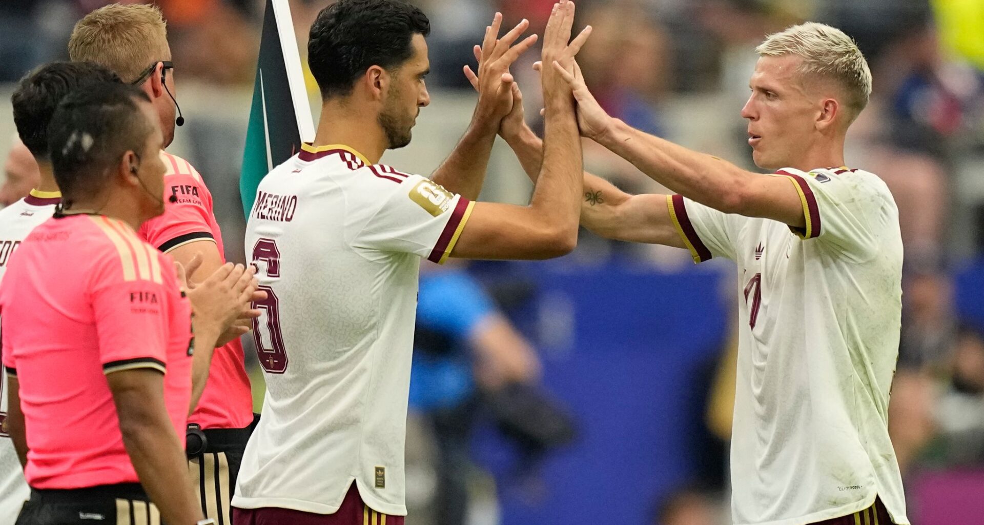 Spain practices outside before the World Cup final as smoke fills the air in northern New Jersey