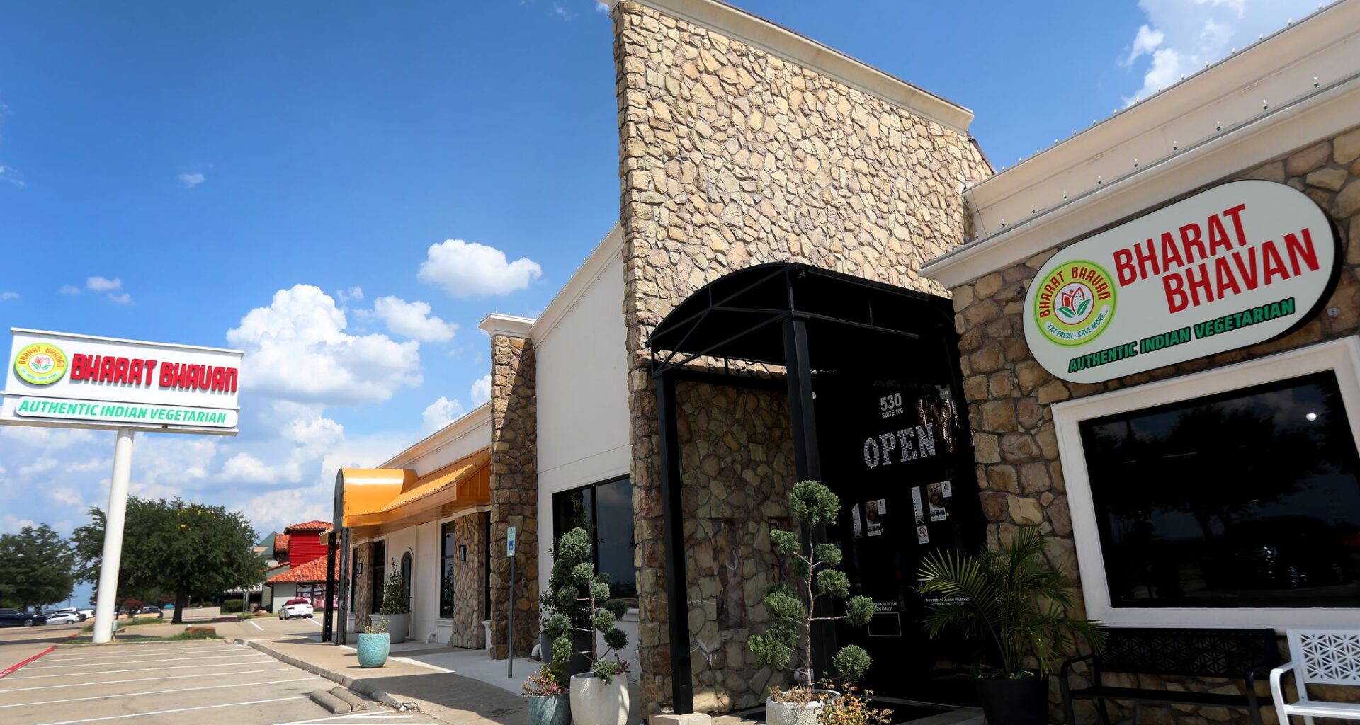 Owners say Irving Indian vegetarian restaurant is the world’s largest