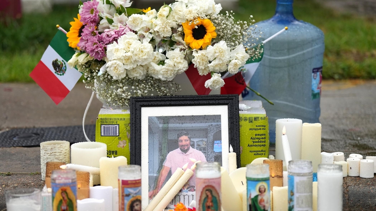 A Texas prosecutor reveals new details in an ICE killing of a Houston father