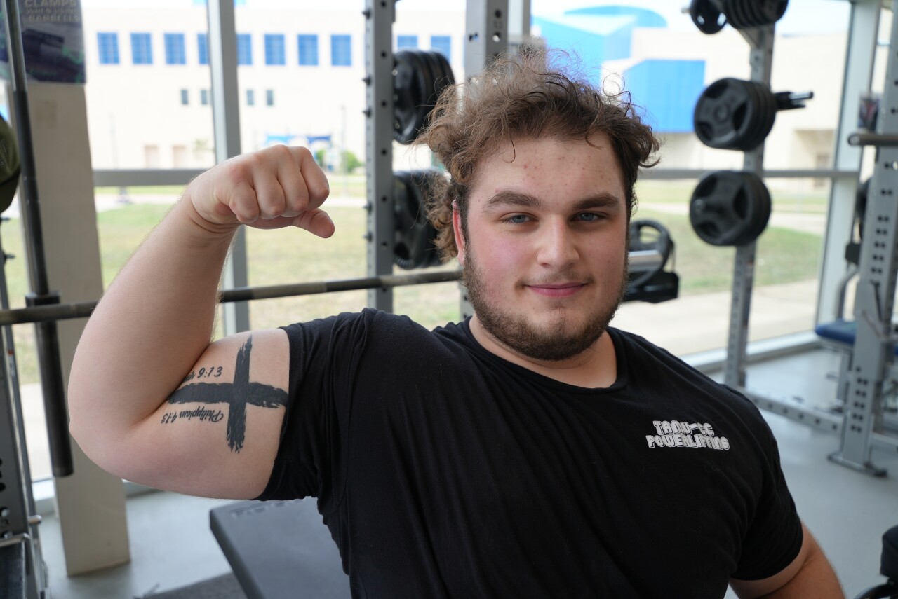 Texas A&M-Corpus Christi powerlifter Ian Webb