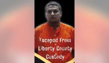 Liberty County prisoner escapes Kingwood hospital
