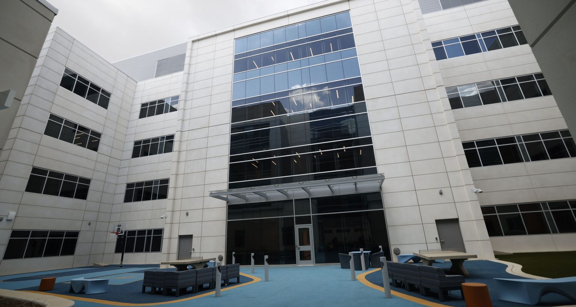 Dallas psych hospital adds beds, but Texas can’t shoulder burden alone