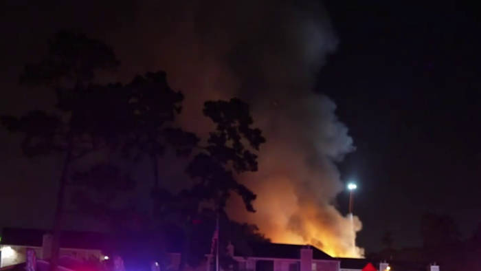 1 dead, several injured in apartment fire in Spring