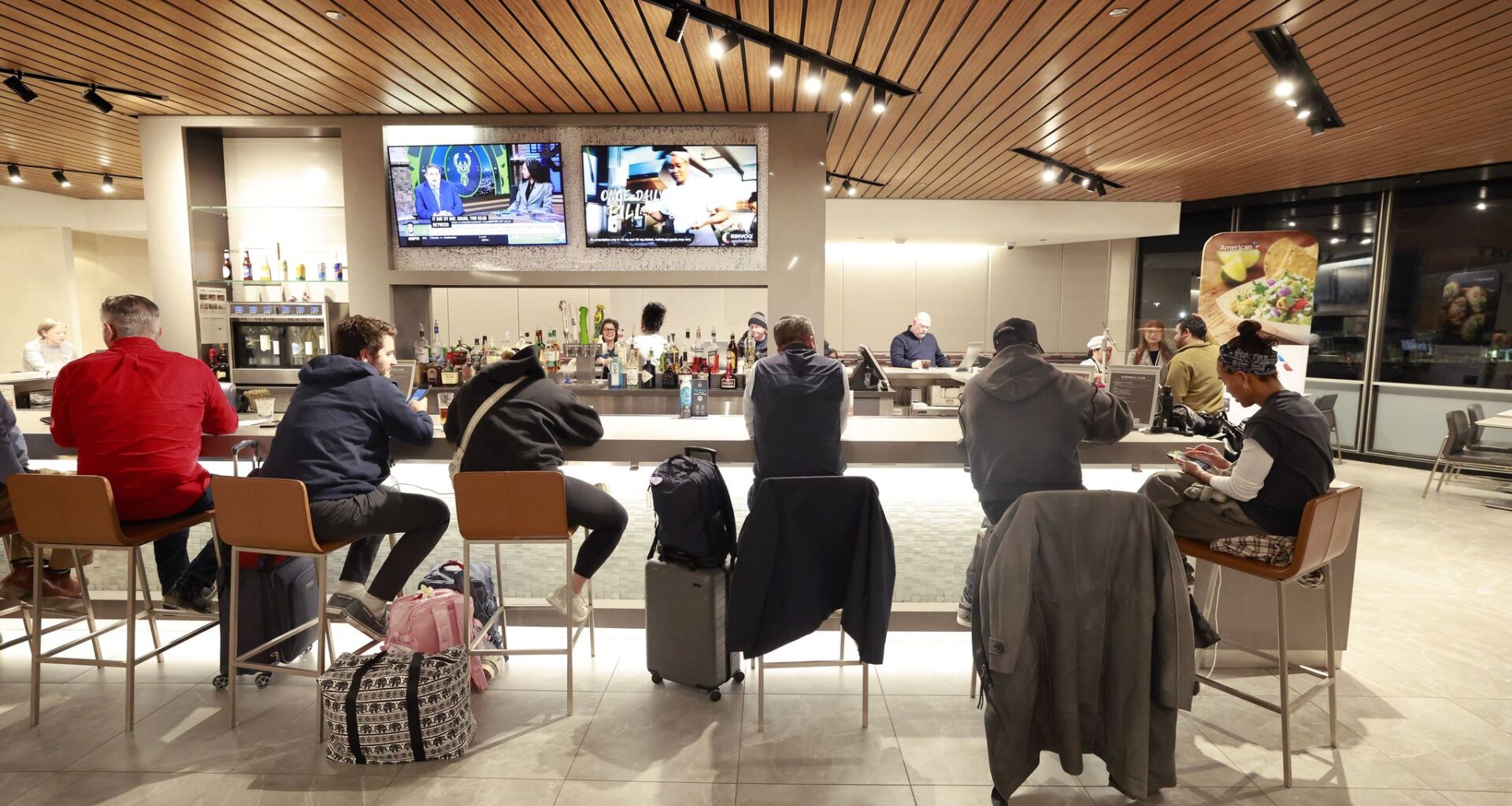 American Airlines to build biggest Admirals Club at DFW Airport hub