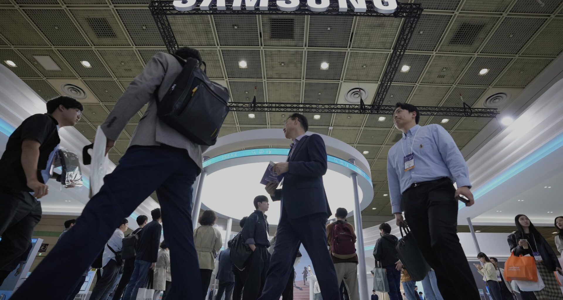 Samsung laying off hundreds amid U.S. headquarters move to Plano