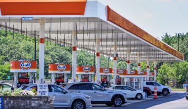 Gas prices climb above $3.50 in Austin and San Antonio