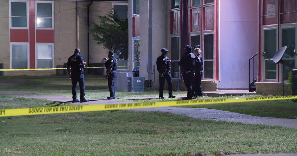 1 hurt, suspects on the run following Dallas shooting