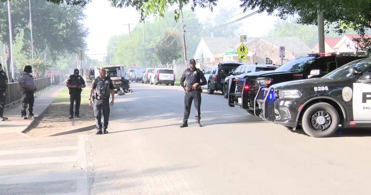Dallas home set on fire by armed, barricaded suspect