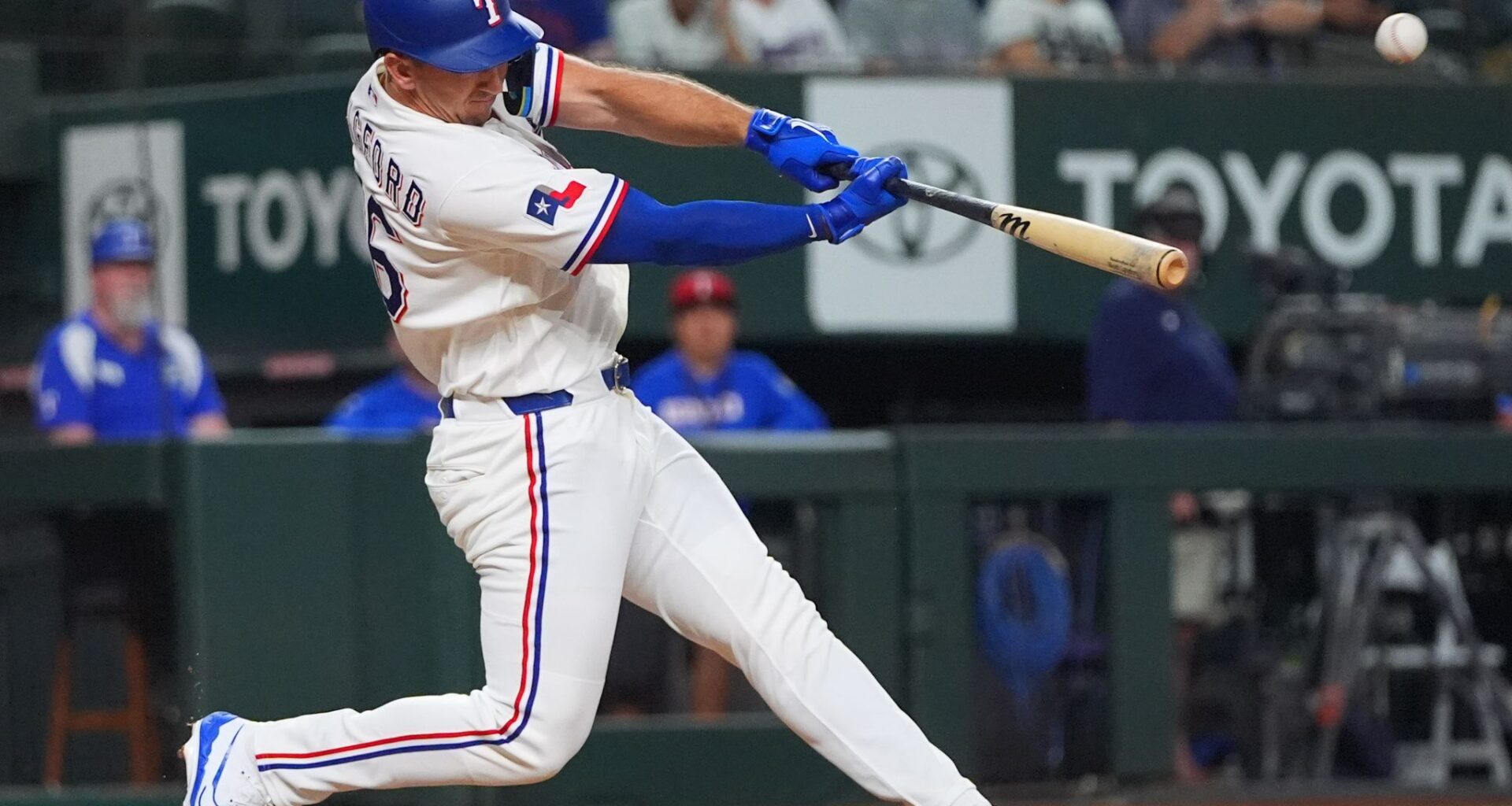 Rocker allows 1 hit over 6 innings and Rangers get season-high 18 hits in 10-0 rout of White Sox