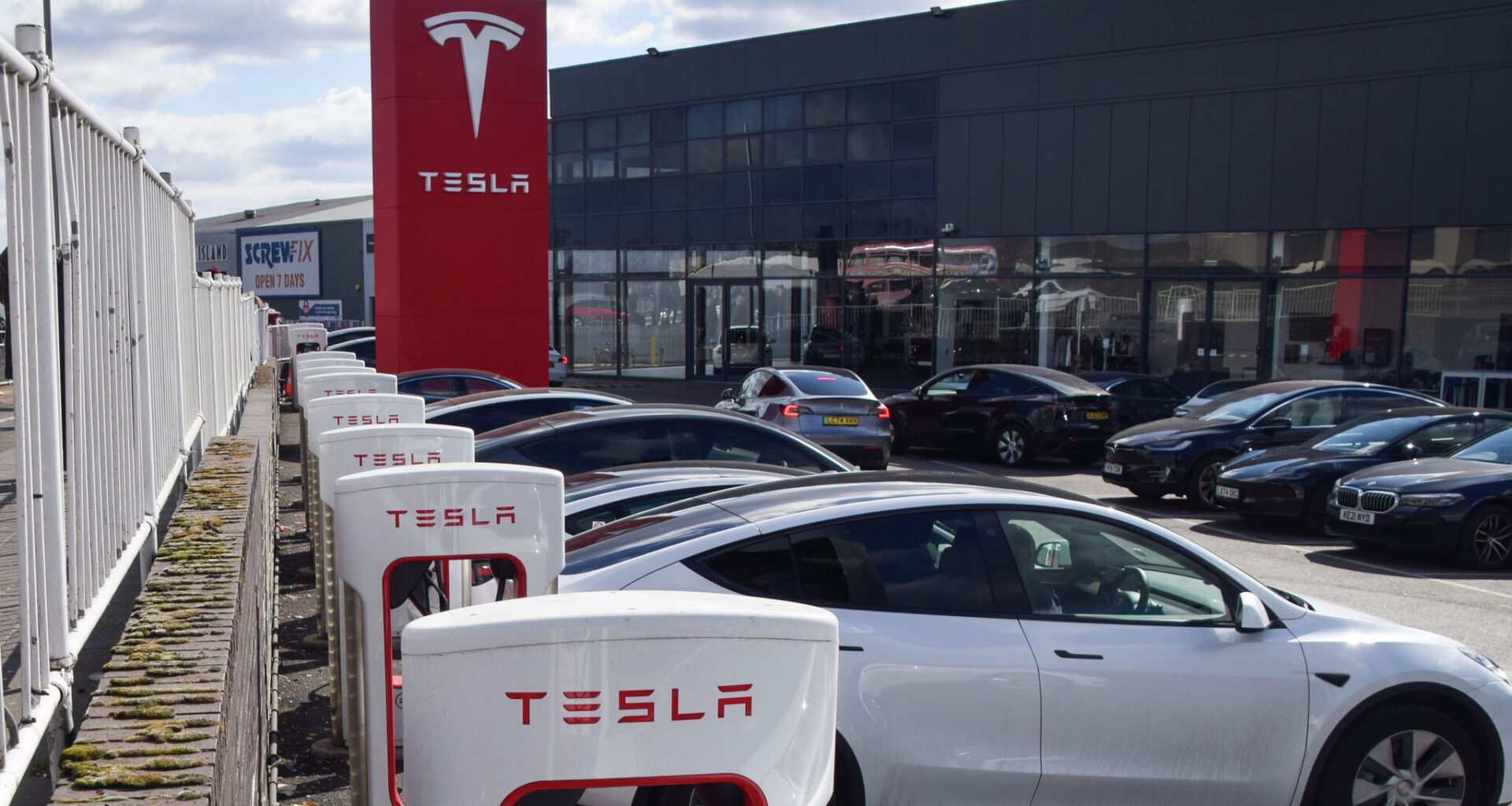 Tesla plans $172K electrical project in Comfort, Texas