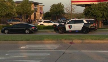 Plano police officers shoot burglary suspects at Carrollton gas station