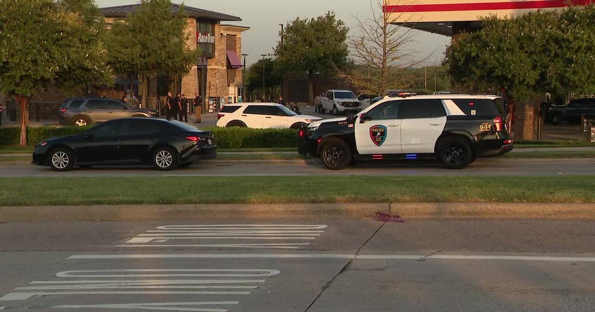 Plano police officers shoot burglary suspects at Carrollton gas station