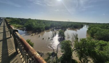 Flood threat remains as Nueces and Frio rivers rise