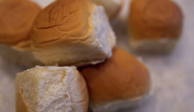 Glass found in Pillsbury bread rolls sparks recall in several states, including Texas.