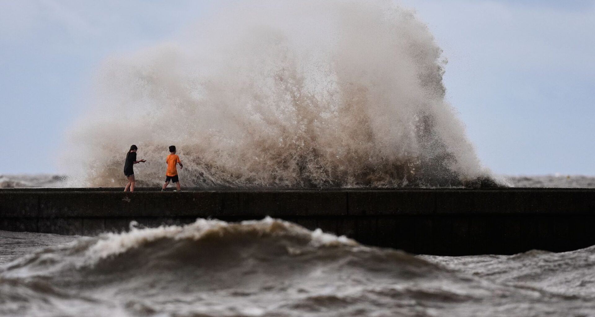 Tropical Storm Bertha moves toward Texas after grazing Louisiana