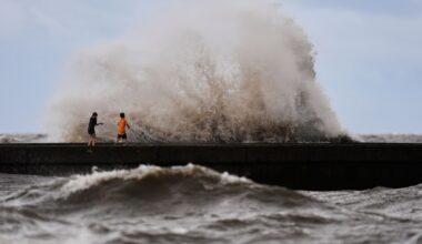 Tropical Storm Bertha moves toward Texas after grazing Louisiana