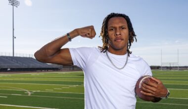 CB John Meredith III reclassifies, officially signs with Texas