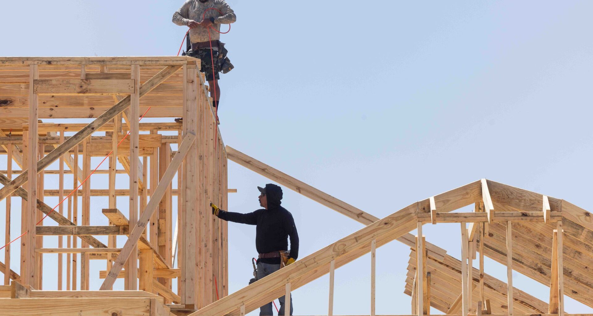Will tariffs hurt America's biggest homebuilder, D.R. Horton?