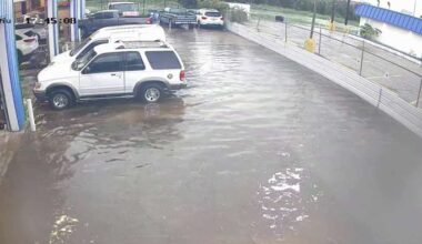 Years of flooding on W. Bellfort Avenue drains Houston auto shop owner's wallet