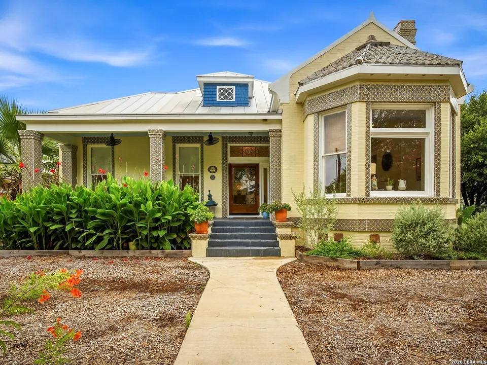 An eclectic Victorian for sale in Lavaca was built by the Lone Star Brewery's architect