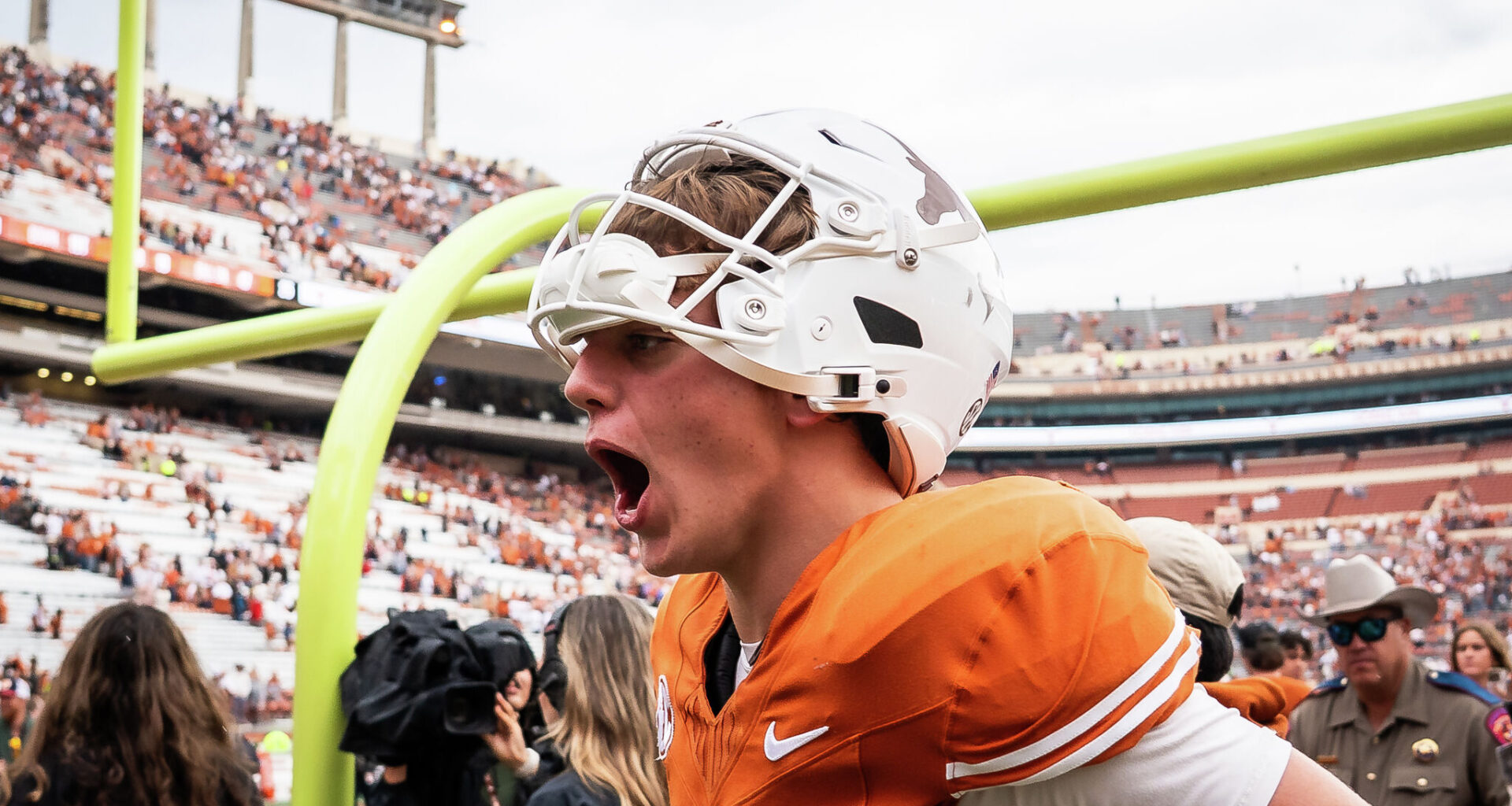 Texas Longhorns: Arch Manning says 2025 struggles will help for 2026