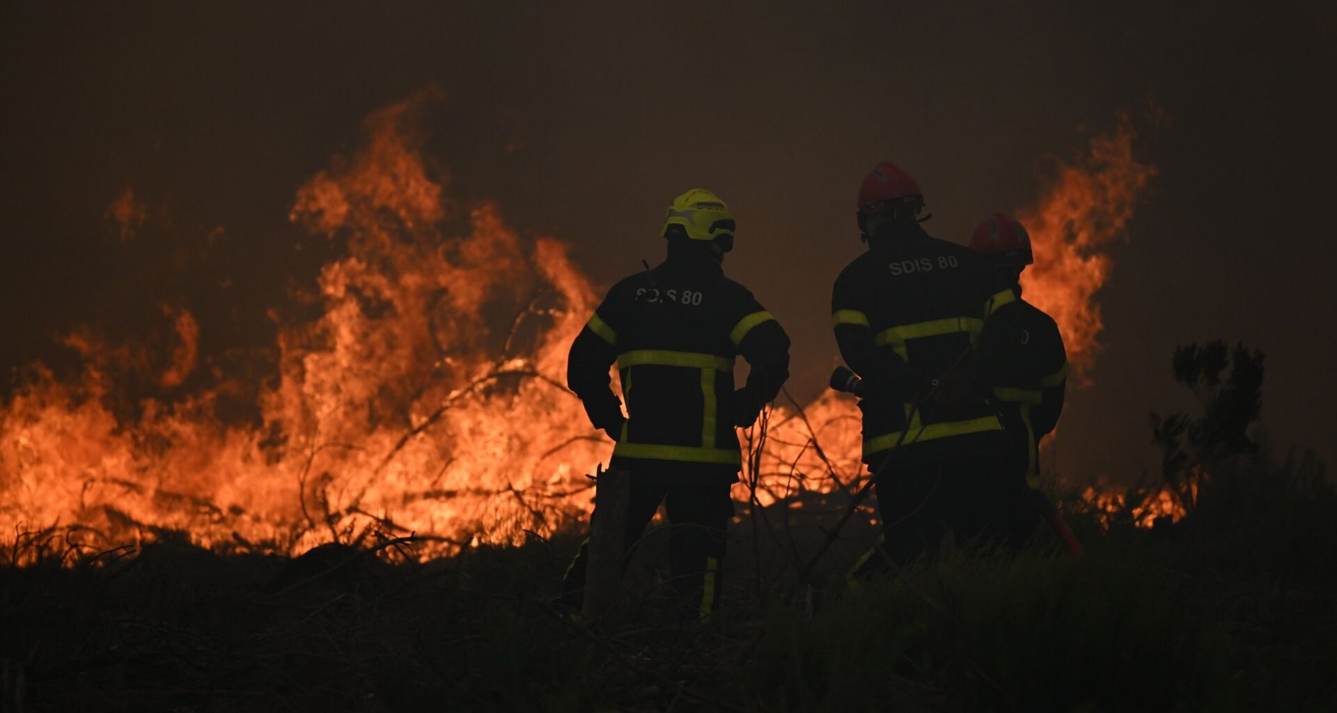 Wildfires in France drive 250,000 people from their homes, creep toward wine city