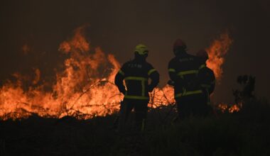 Wildfires in France drive 250,000 people from their homes, creep toward wine city