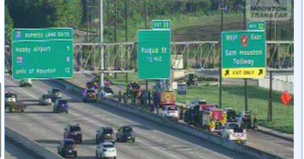 Fatal early-morning crash shuts down northbound Interstate 45 in southeast Houston