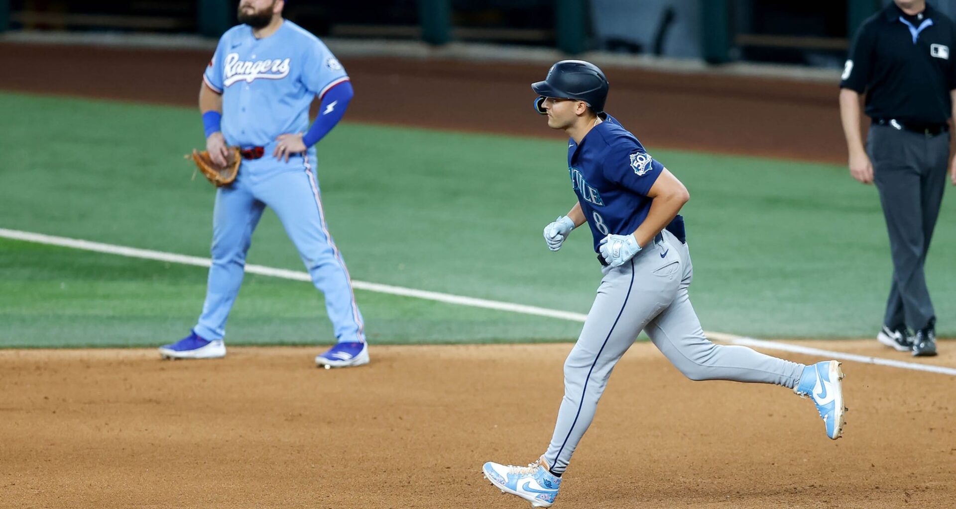 Rangers' biggest deadline need rears its ugly head vs. Mariners