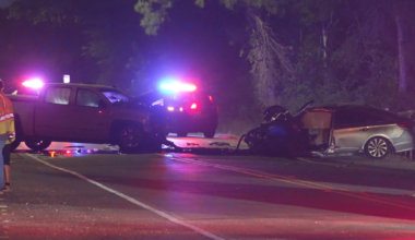 Houston crash: 1 dead after head-on crash between truck, sedan on Tidwell Road