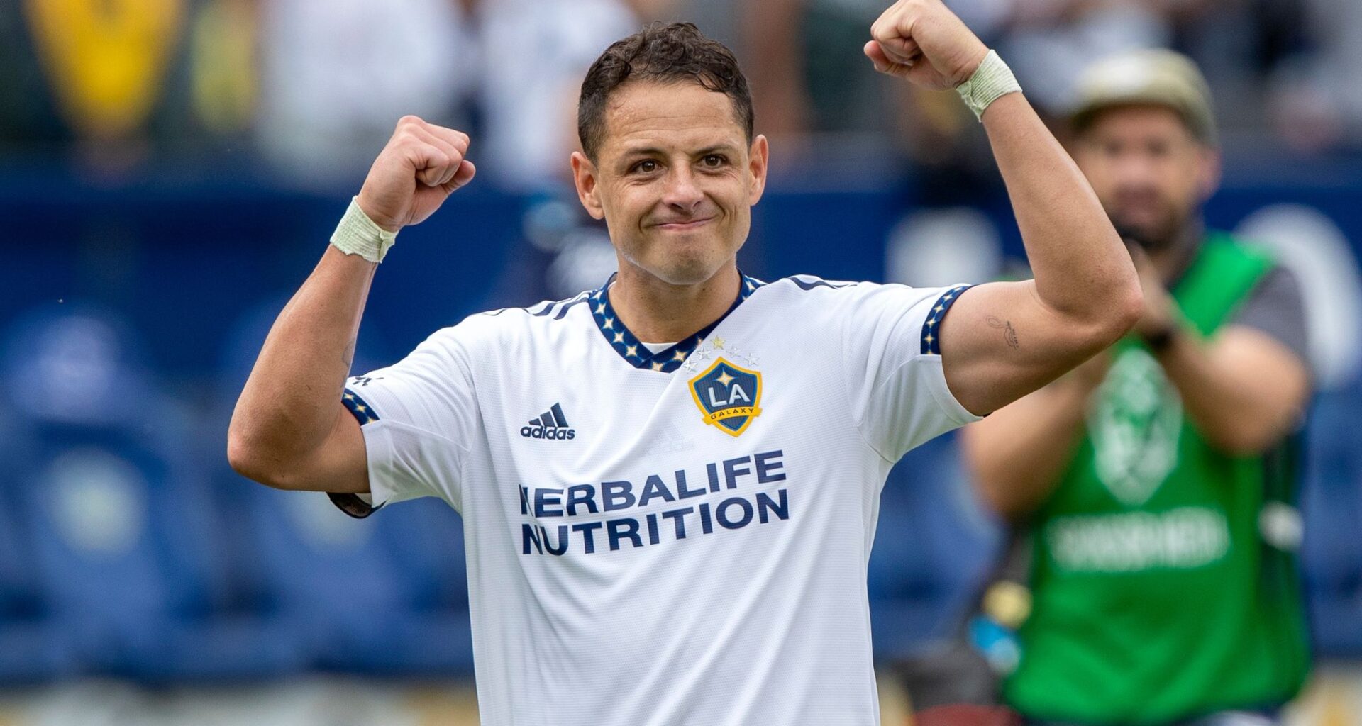 Chicharito signed by expansion Atlético Dallas in the USL Championship