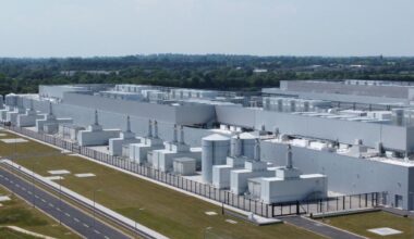 BlackRock Buys 80% Stake In New Meta Data Center