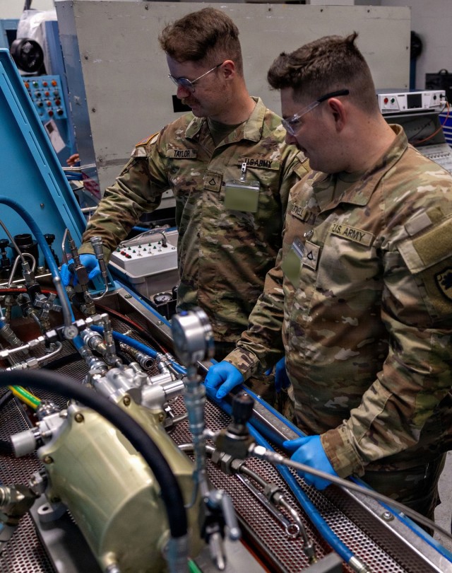 CCAD Dual-Focused Soldier Training Program Enhances Readiness and Techcraft
