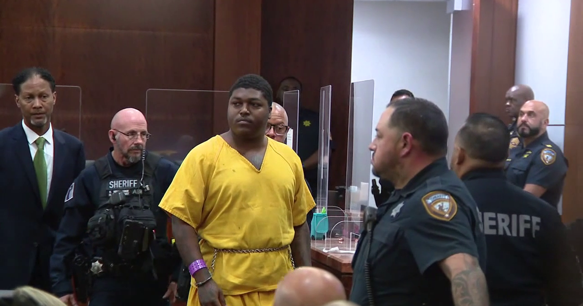 28-year-old accused officer killer back behind bars after posting a million-dollar bond
