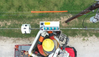 New device being developed at UT Austin to help spot problems on power grid