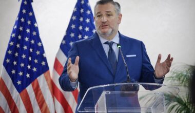 Ted Cruz-aligned Super PAC continues to rake in cash from his controversial podcast deal
