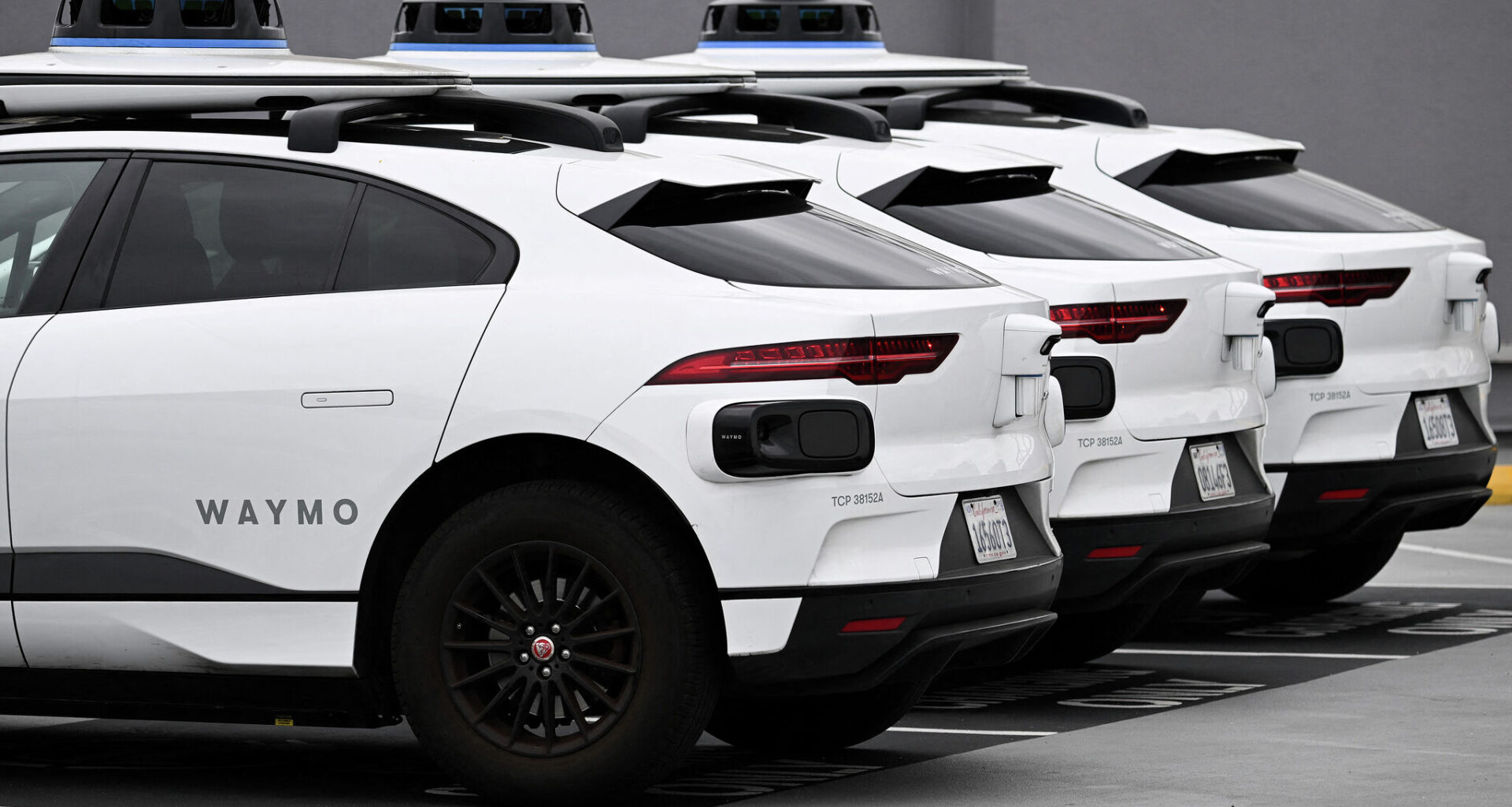 A new SMU study found autonomous vehicles could reduce traffic delays across Dallas-Fort Worth by 33% by 2045 if adoption becomes widespread. 