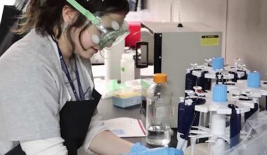 San Antonio high school students participate in hands-on research during summer Texas Biomed program