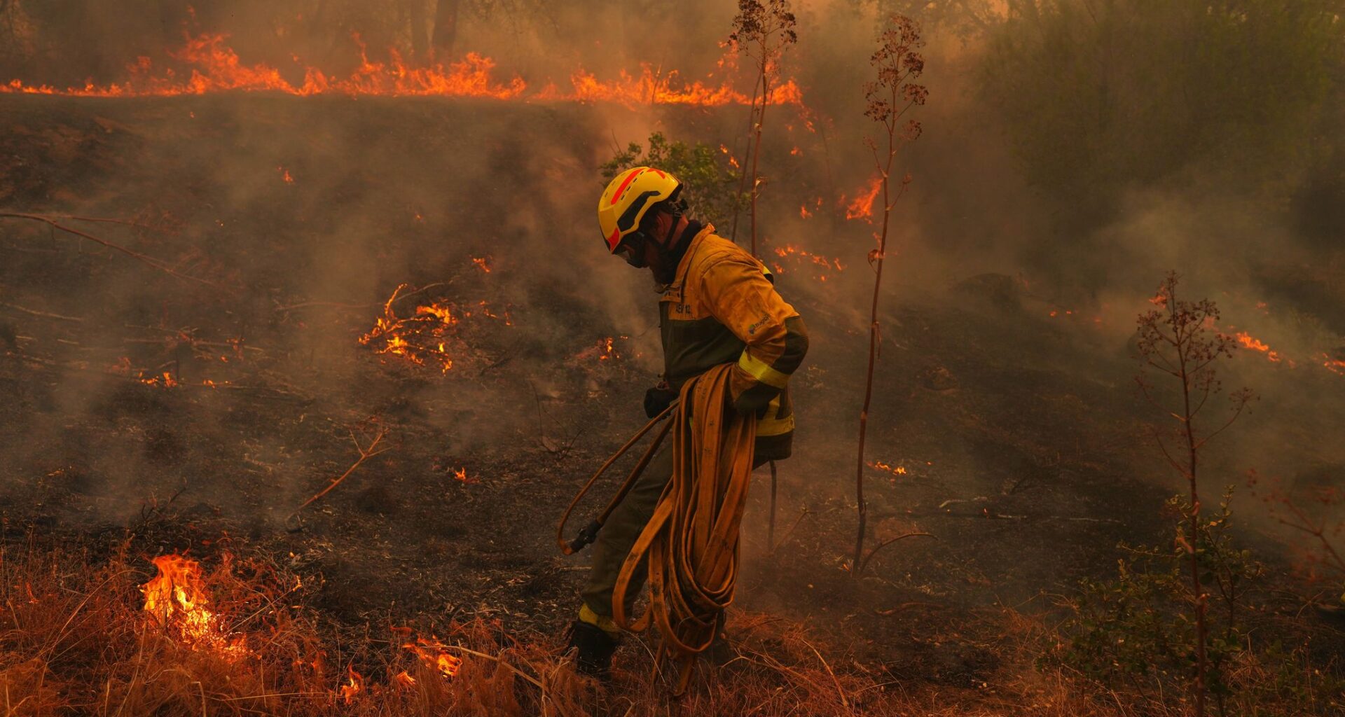 Human-caused climate change made Spanish, French fires much more likely, scientists calculate