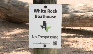 White Rock Boathouse operator accused of locking residents out