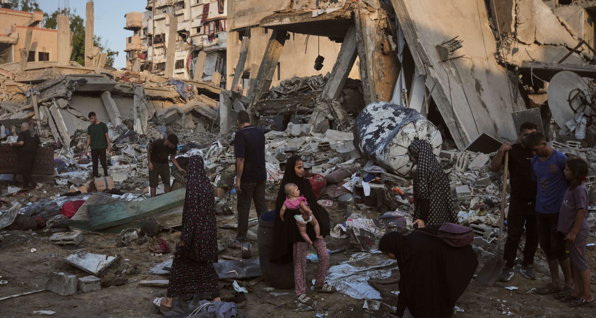 Trump announces a deal for Hamas to disarm in Gaza, but many hurdles and uncertainty remain