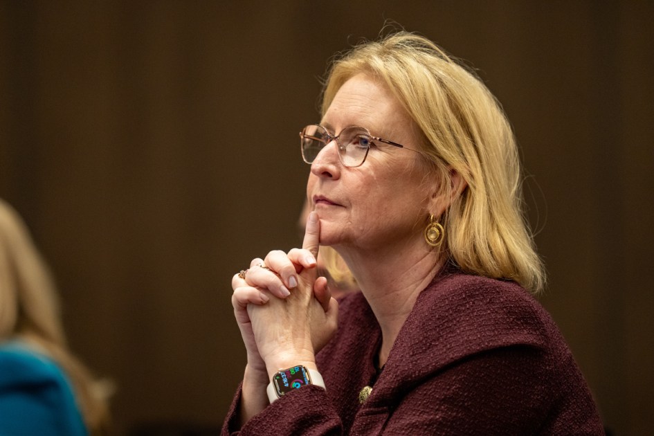 Texas A&M president’s contract includes $1.25 million in pay