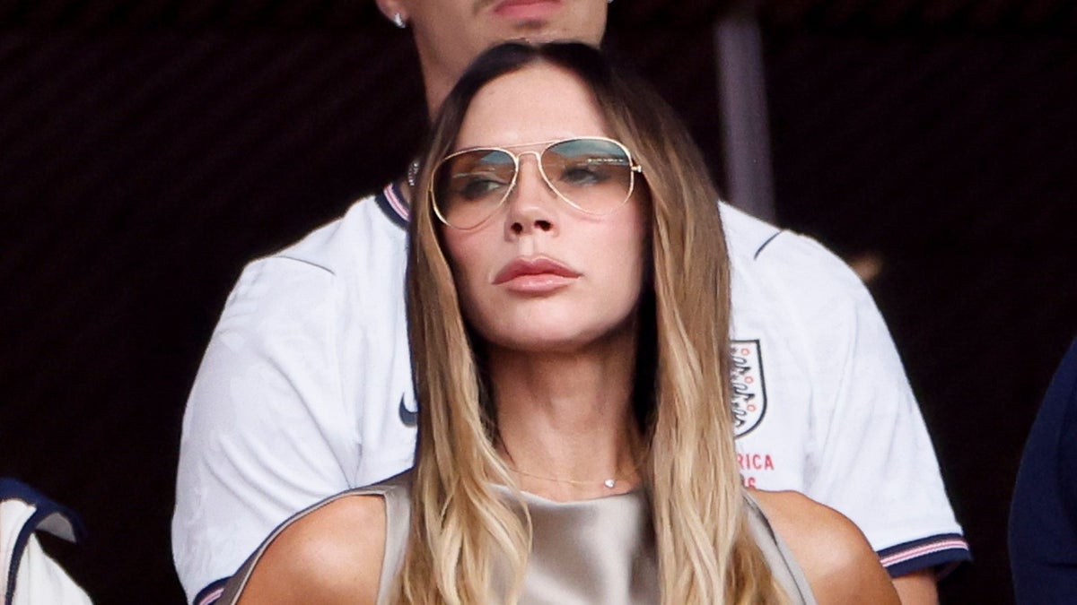 Victoria Beckham just became an honorary Dallas Cowboys Cheerleader