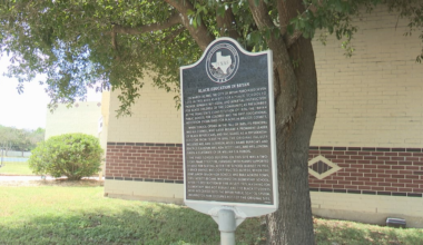 Bryan family traveling across Texas, restoring historical markers