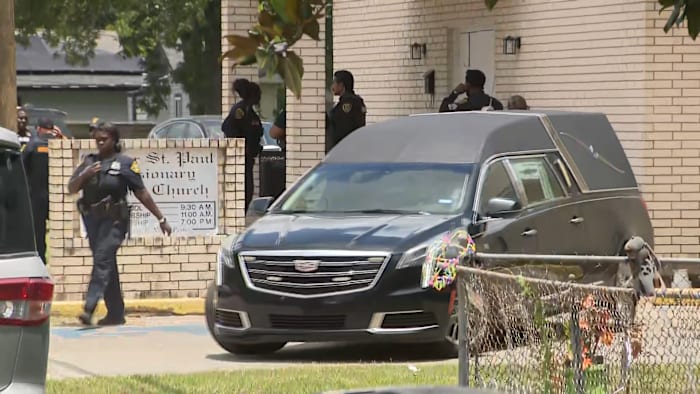 Shots fired after fight inside SE Houston church; 1 injury reported